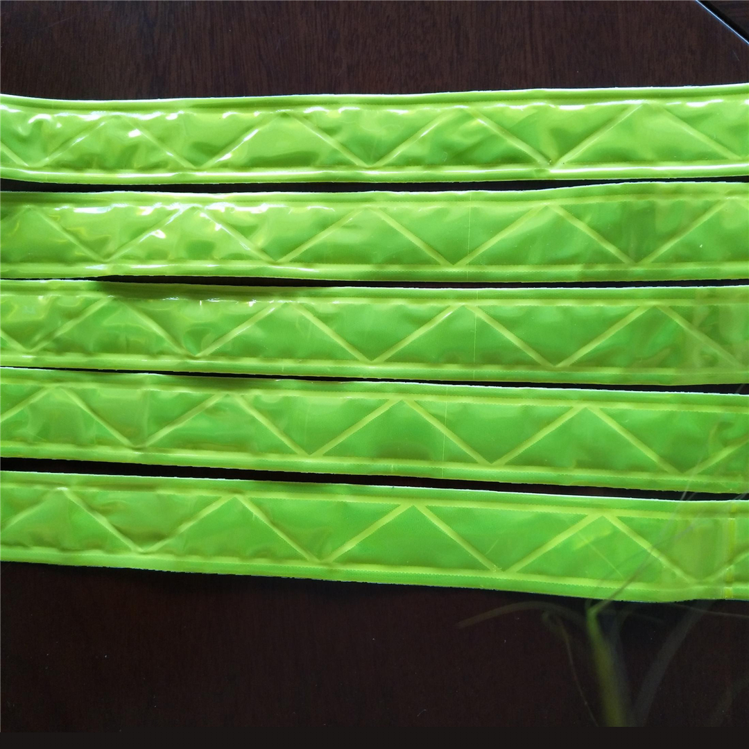 超聲波反光帶復合分條機HD-0645 超聲波反光帶復合分條機HD-0645