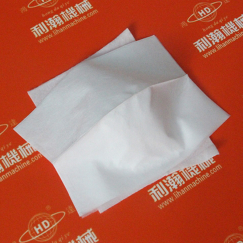 全自動杯型口罩外套機(jī)(一出二)HD-0227 全自動杯型口罩外套機(jī)(一出二)HD-0227