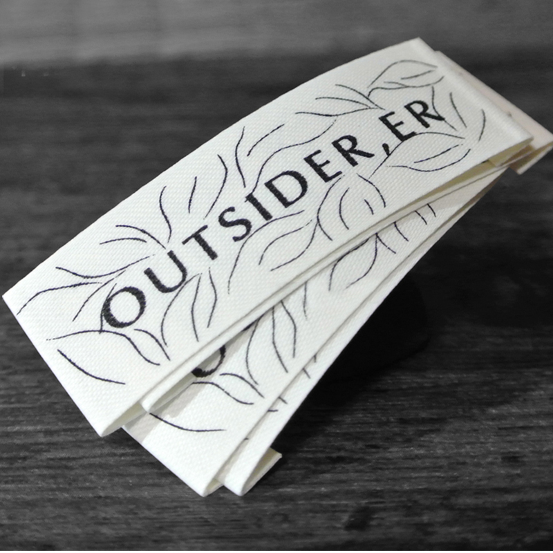 全自動(dòng)商標(biāo)剪折機(jī)HD-1407