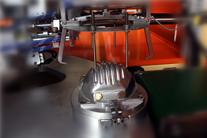 <a href='http://www.m.symn.com.cn/xingyewenzhang/1361.html' target='1' style='font-size:14px; font-weight:bold; color:#ff0000;'>超聲波口罩機</a>